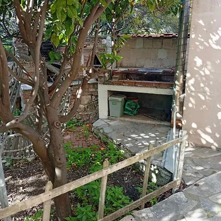 Lyra House דירה *